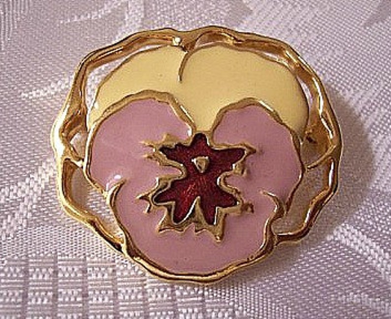 Avon Pansy Flower Pin Brooch Gold Tone Vintage Avon Full Bloom Etsy