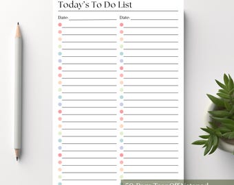 Könnte beinhalten: Ein weißer Papier-Notizblock mit dem Text Today's To Do List oben. Die Seite enthält zwei Spalten mit horizontalen Linien zum Schreiben, denen jeweils eine vertikale Reihe kleiner, mehrfarbiger Pastellpunkte vorangestellt ist. Ein grauer Stift liegt links.