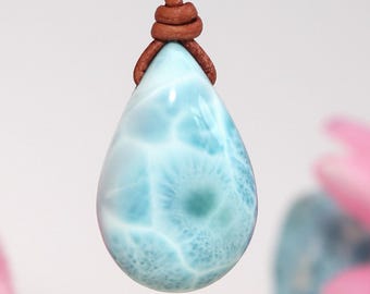 Rustieke leren larimar-stenen hanger, geboorde larimar, boho larimar-hangerketting met leren koord, cadeau