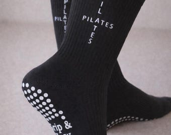 The “crosswords” Pilates grip sock