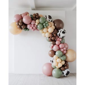 Rodeo Cowgirl First Birthday Girl Balloon Garland Arch Pink Eucalyptus White White Sand Western Party Decorations DIY Kit