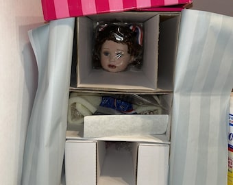 Gorgeous NEW Bebe Bru Heirloom Franklin Mint Maryse Nicole