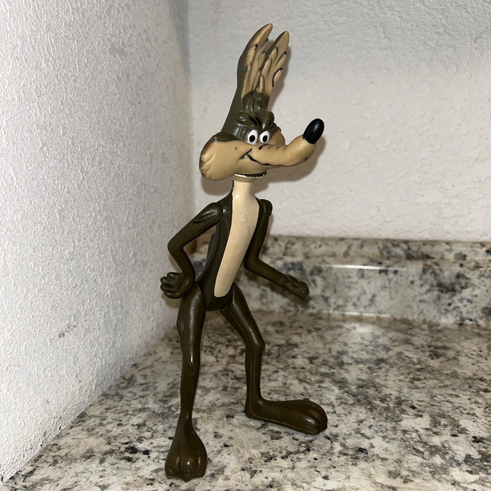 Wile e coyote toy - Etsy 日本