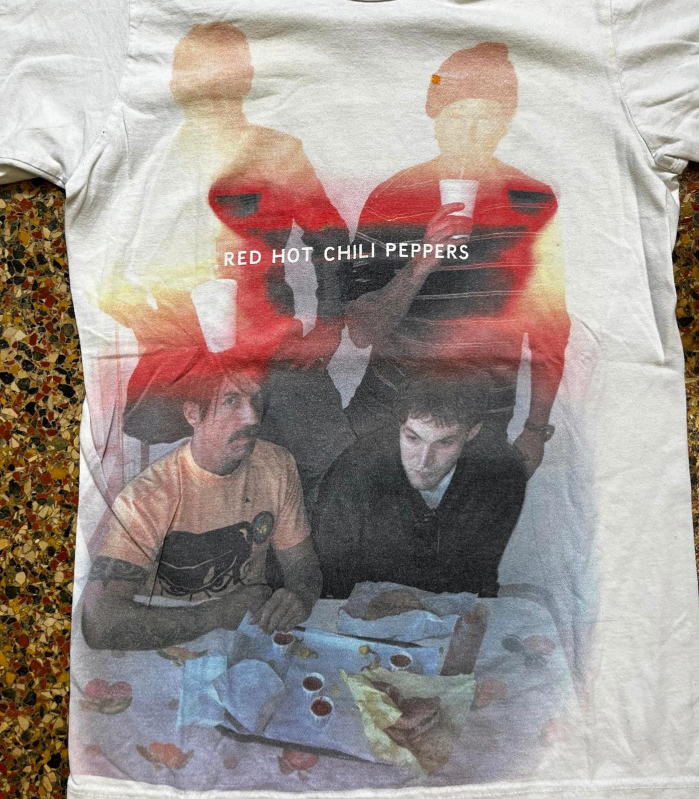 Red hot chili peppers shirt vintage - Etsy 日本
