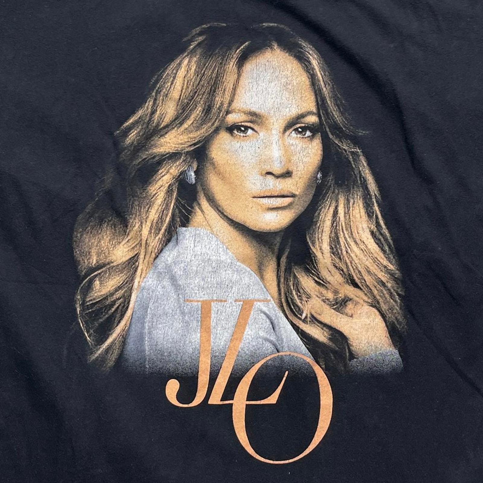 【激レア】Jennifer Lopez 2019ツアー　tシャツSサイズ Amazon | Jennifer Lopez Three Pose Collage Tシャツ | Tシャツ