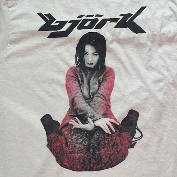 Björk Preowned XL T-shirt - Etsy