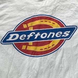 Deftones Preowned Large Band T-shirt
