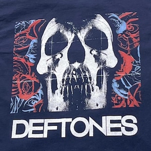 Deftones Preowned Medium Band T-shirt