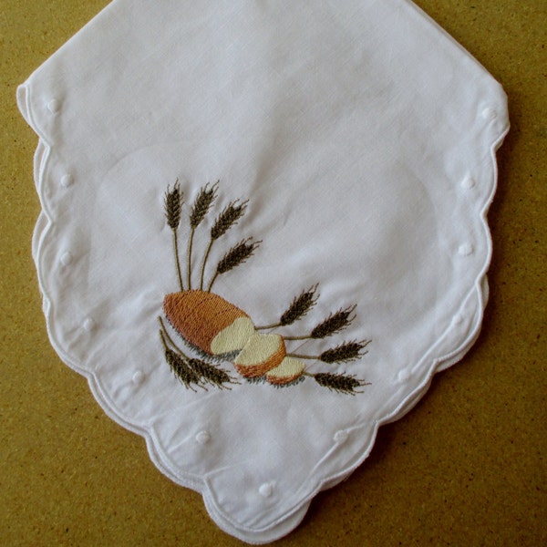 Embroidered Linen Bread Basket Liner with Bread