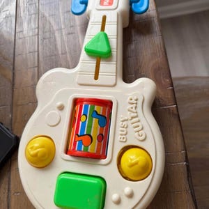 Vintage Playskool Busy Guitar 1988, Vintage toys, Vintage Children&#39;s Toy, Vintage Playskool Toys