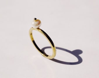 SALE - Avery Ring - Pearl *ready-to-ship