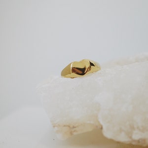SALE Carina Signet Ring ready-to-ship image 4