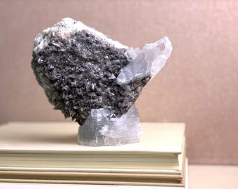 Calcita rosa diente de perro — Arte mineral arquitectónico — China