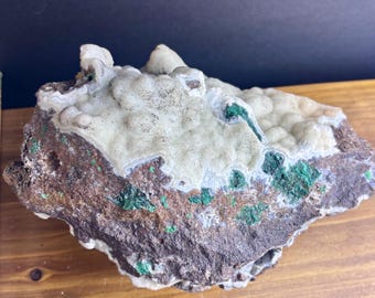 Malaquita con drusa de calcedonia – 3,10 libras