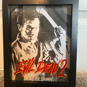 Présentoir mural pour films Evil Dead 2