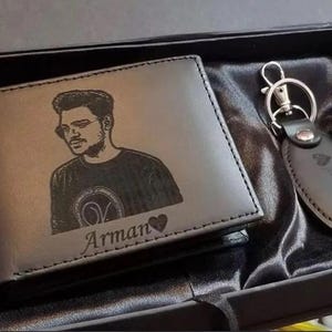 Personalisierte Geldbörse, Schlüsselanhänger Set mit Foto - individuelles Geschenk für Männer & Frauen | Gravierte Leder Geldbörse Combo | Geburtstag, Jubiläums-Andenken