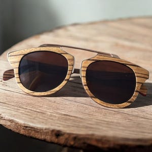 Ethnic wooden sunglasses – Model ILS579 – Fusion of tradition & modernity – ILAYKA