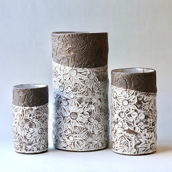 Australian Flannel flower ceramic Vase in rustic ‘Heath’ earth tones