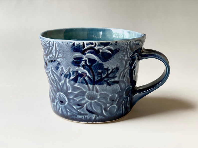 Wide Mug with Australian Flannel Flowers 画像 5