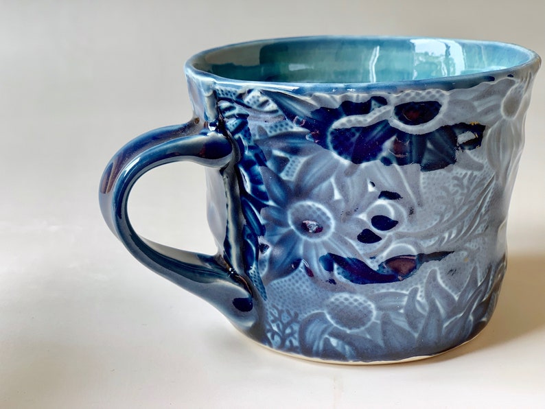 Wide Mug with Australian Flannel Flowers 画像 3