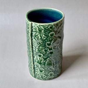 Medium vase with Flannel Flower design image 8