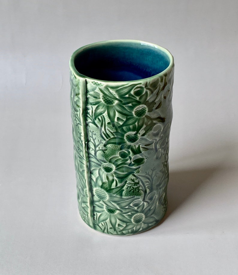 Medium vase with Flannel Flower design image 8