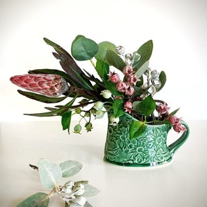 Gravy Boat with Flannel Flower design image 9