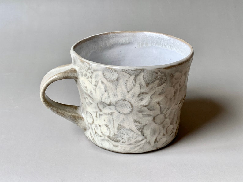 Wide Mug with Australian Flannel Flowers 画像 8