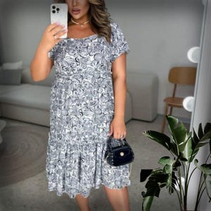 Plus Size Floral Print Dress: Lightweight Ruffle Hem, Beige Blue Gray