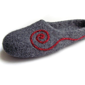Felt Slippers women, Felted Wool Home Shoes, ECO Family Clogs Valenki, Cozy Indoor Slippers gray with red Ornament, rubber or latex soles