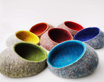 Modern Cat Cave, Dog Bed from Natural Wool, Felt Pets House Bedding, Sleeping floor Wool, Handmade Beautiful Home Decor Round Basket + GIFT