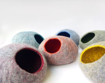 Jaskinia dla kota/ legowisko dla kota/ domek dla kota / Szary i kolorowy + PREZENT Zabawka piłka dla kota