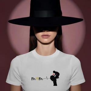 Camiseta unisex de algodón grueso con latidos de mamá, regalo para el Día de la Madre, camiseta informal, camiseta de amor familiar, regalo único para mamá, linda camiseta gráfica.