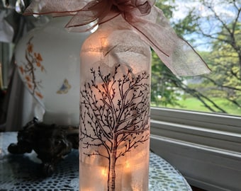 wine bottle lamp,wine bottle light,wine bottle with lights,lighted bottles,lighted wine bottles,lamp,decorated wine bottles,decorated bottle