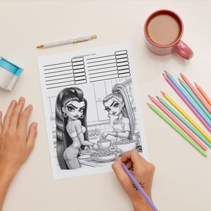 K&ouml;nnte beinhalten: Eine Schwarzwei&szlig;-Malvorlage mit zwei Cartoon-M&auml;dchen, die in einer K&uuml;che kochen. Die Seite enth&auml;lt eine Farbtabelle mit leeren Feldern f&uuml;r die Farbauswahl.
