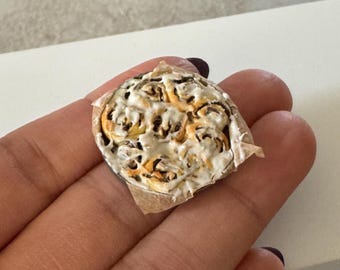 Miniatur Zimtschnecken in einer runden Pfanne 1:12 1/2 Zoll