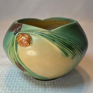 1936 Roseville Pottery Pinecone Jardiniere Planter - Style # 441-4