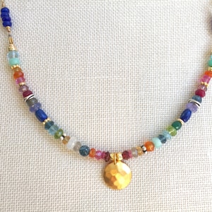 Collier multi pierres précieuses et or