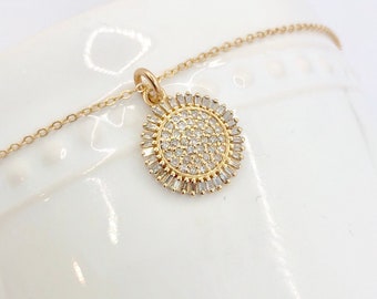 Diamond and Gold Pendant Necklace