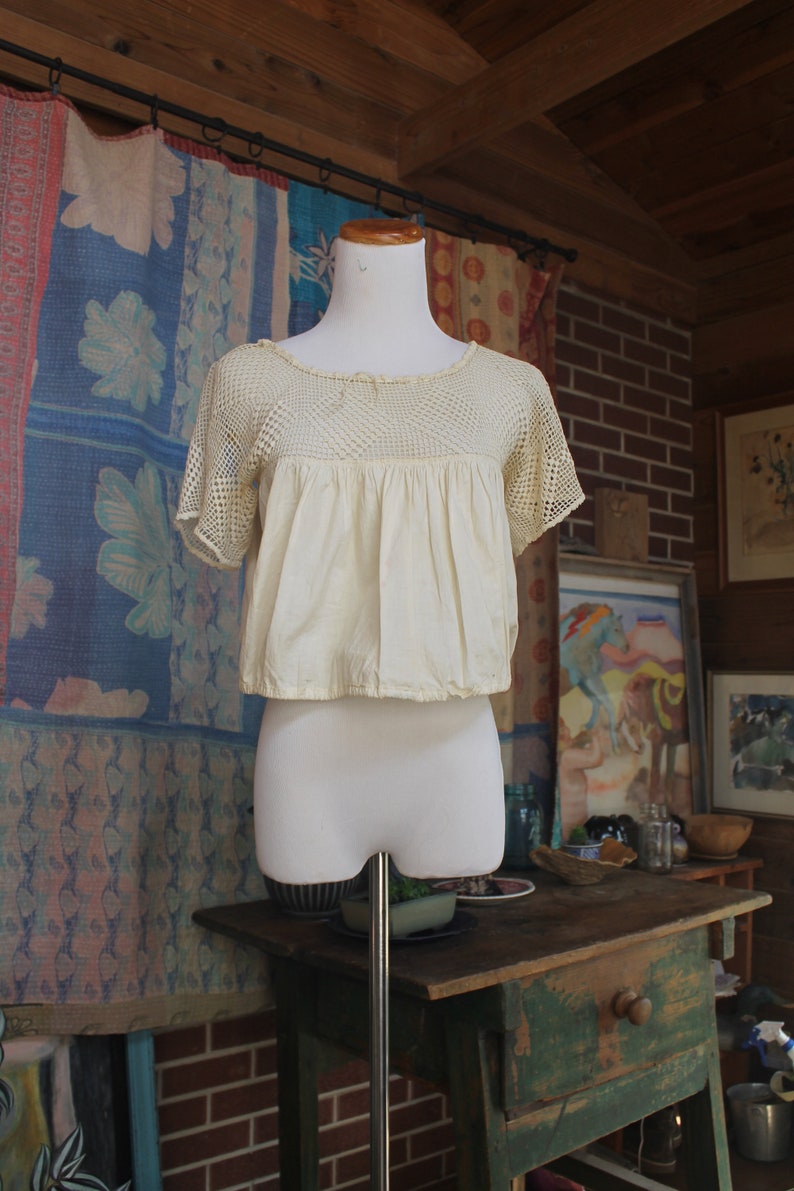 blouse with undershirt