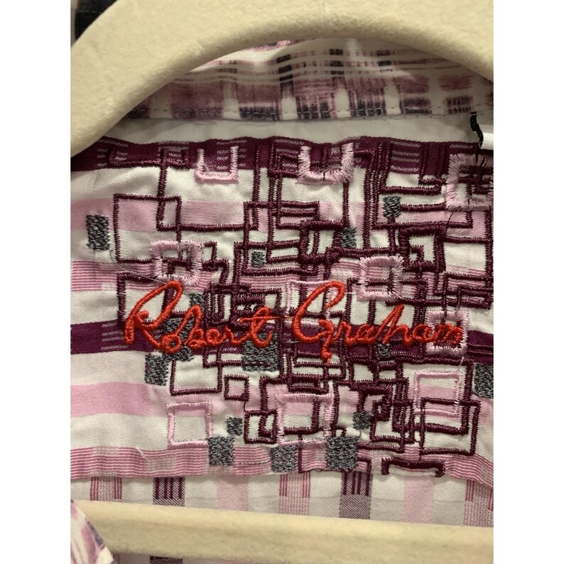 Robert Graham Pink Striped Button Up Shirt Mens Large 100% Cotton Embroidered image 3