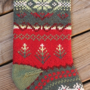 Tannenbaum Christmas Stocking Knit Pattern PDF image 1