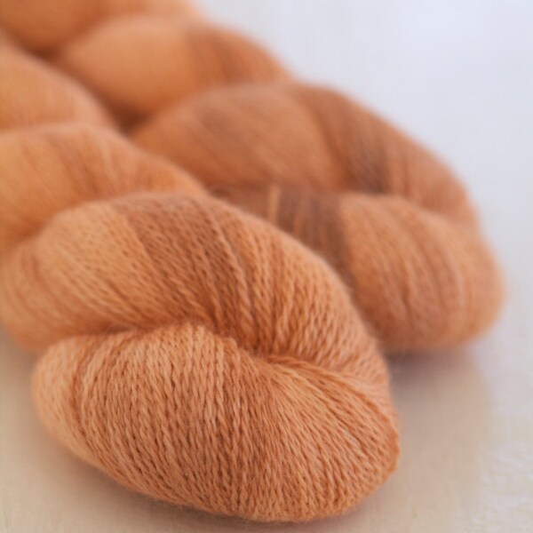 Paprika-  angora lace