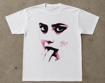 Effy Stonem Skins UK Kaya Scodelario T-shirt | Grunge Pop Punk Party Princess
