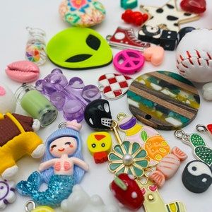 Random mix of beads-300 pcs