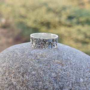 925 Sterling Silver Floral Band Ring – Botanical Garden Ring, Nature-Inspired Jewelry, Handcrafted Flower Ring, Boho Silver Ring for Her