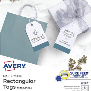 Etichette vuote stampabili, tecnologia Sure Feed, 2" x 3,5", bianche, 96 etichette personalizzabili, spago incluso, ideali per branding e merchandising.