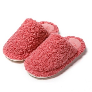 Plush Slippers: Cozy Fuzzy House Shoes with Non-Slip Sole