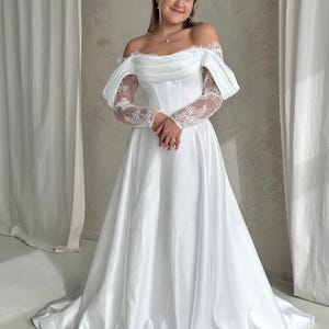 Robe de mariée à manches longues en dentelle Robe de mariée romantique Robe de mariée fantaisiste Robe de mariée taille basse avec corset Robe de mariée en satin