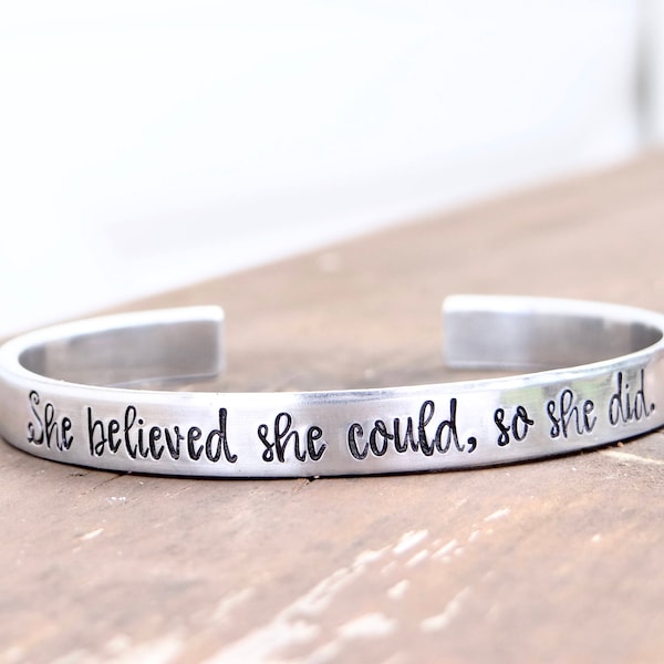 925 Sterling Silver Women Engraved Inspirational Adjustable Bracelet Friendship Sister "She Believed She Could So She Did